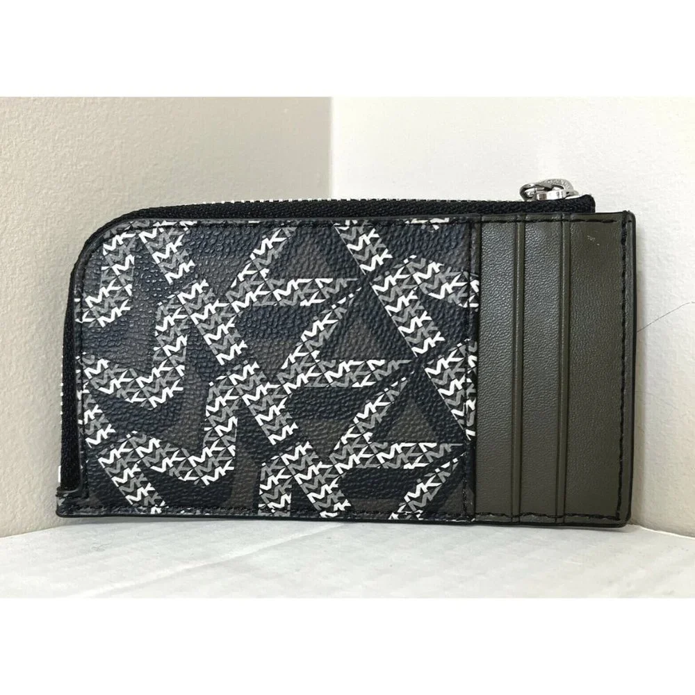 New Michael Kors Cooper L-zip wallet Olive / Army Green Multi